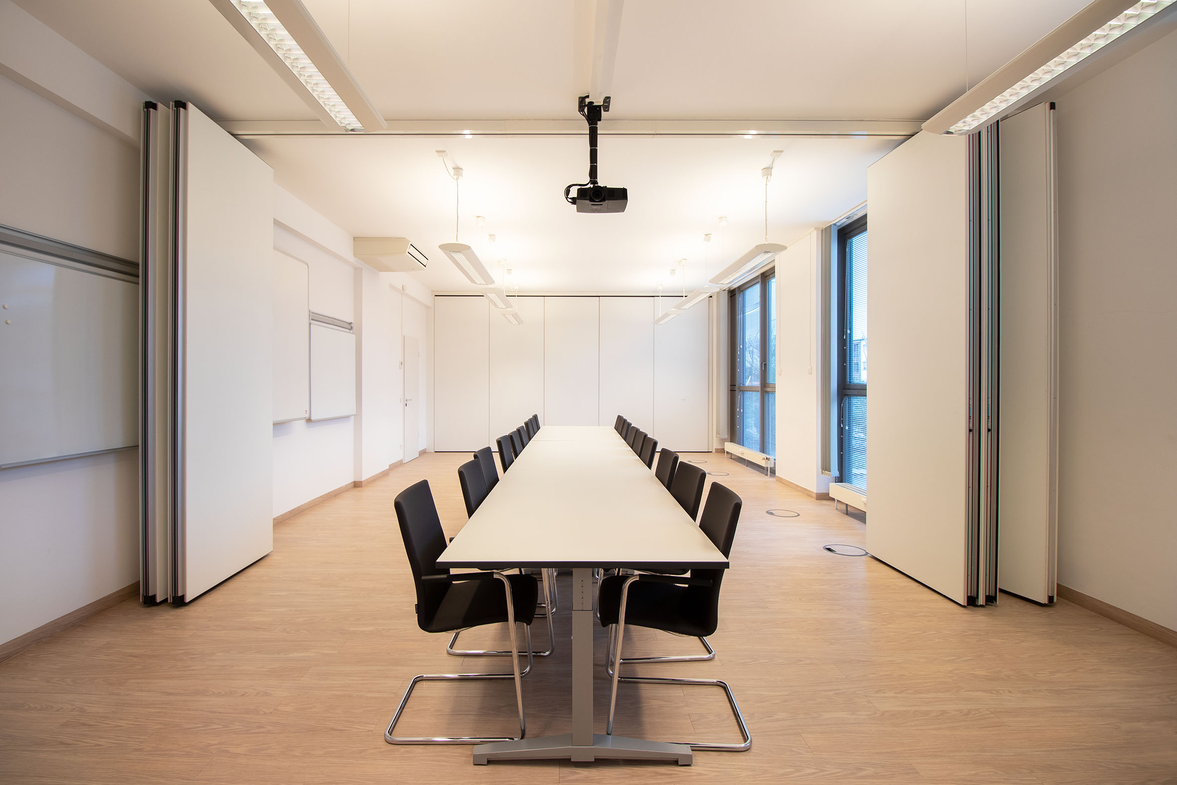 Konferenzraum 1+2 — bis 60 Personen